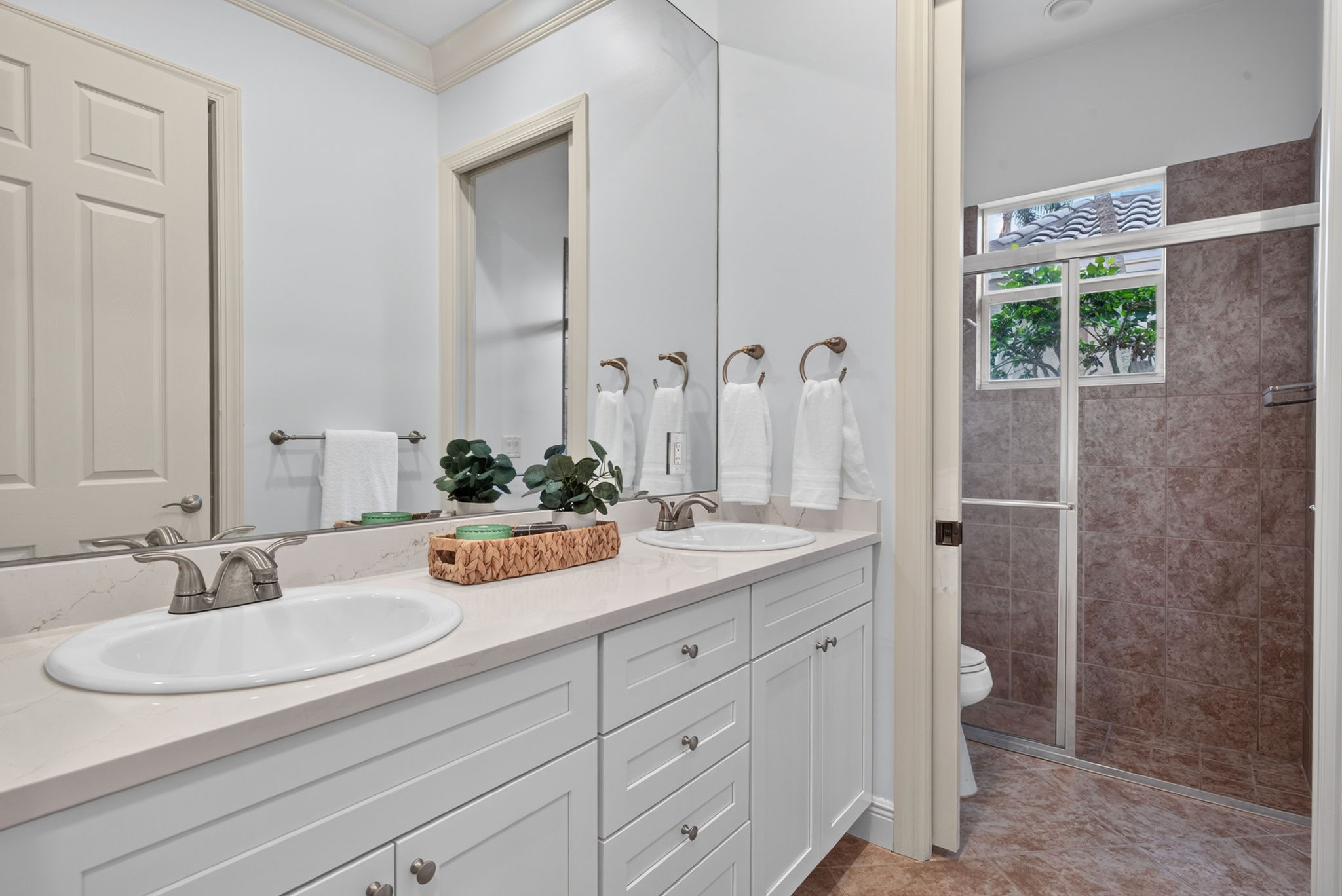Guest Bathroom 1