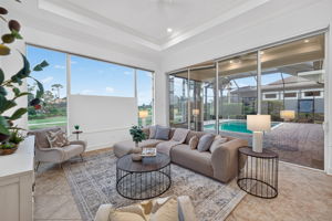 Family Room 1 of 3