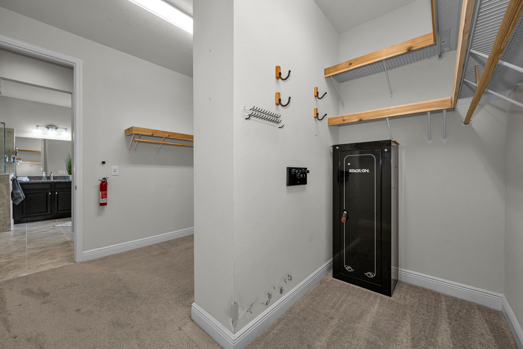 Primary Closet 2