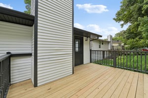 Danielle Pl-L2305-047.jpg