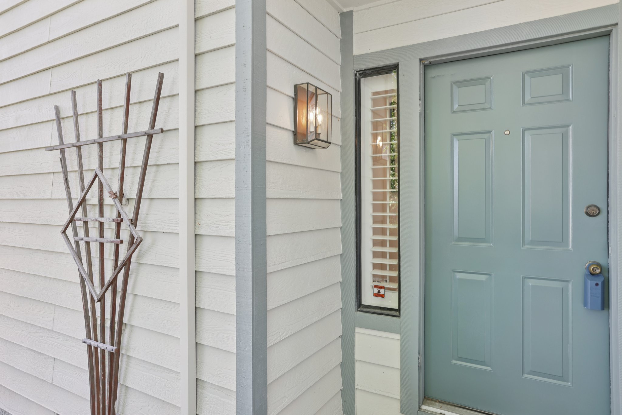 Mockingbird Pl-S1004-004.jpg