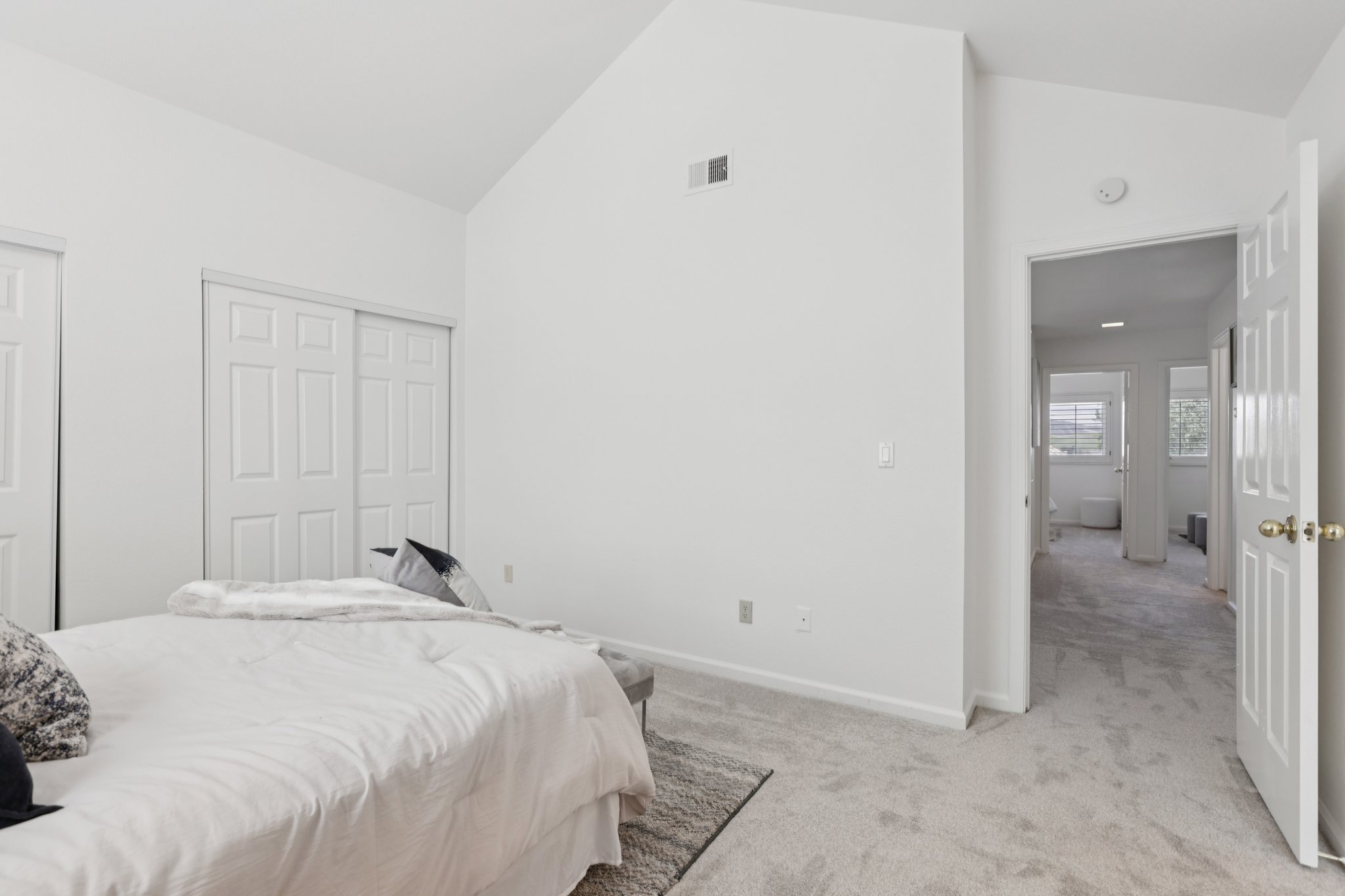 Mockingbird Pl-S1004-018.jpg