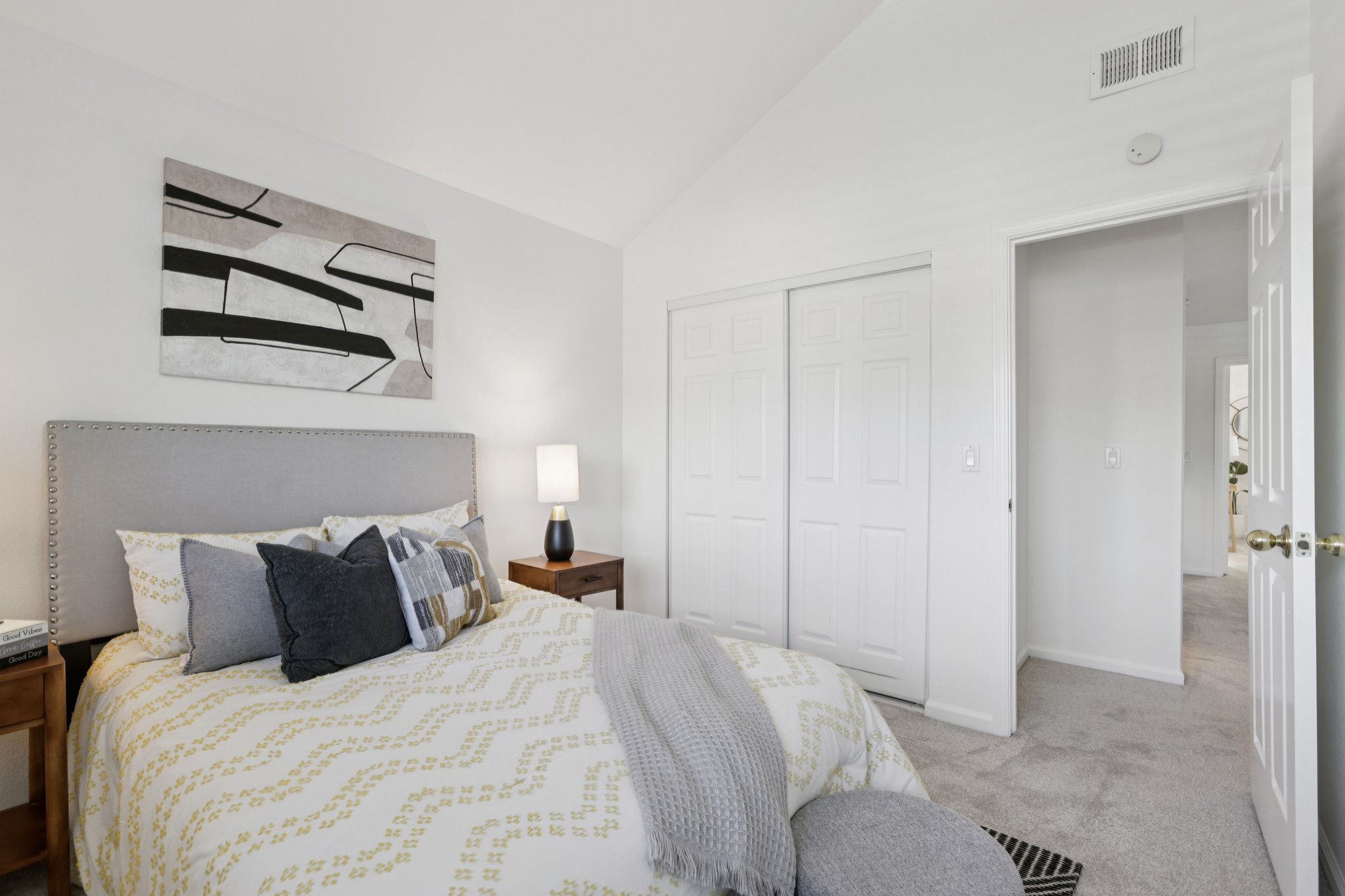 Mockingbird Pl-S1004-021.jpg