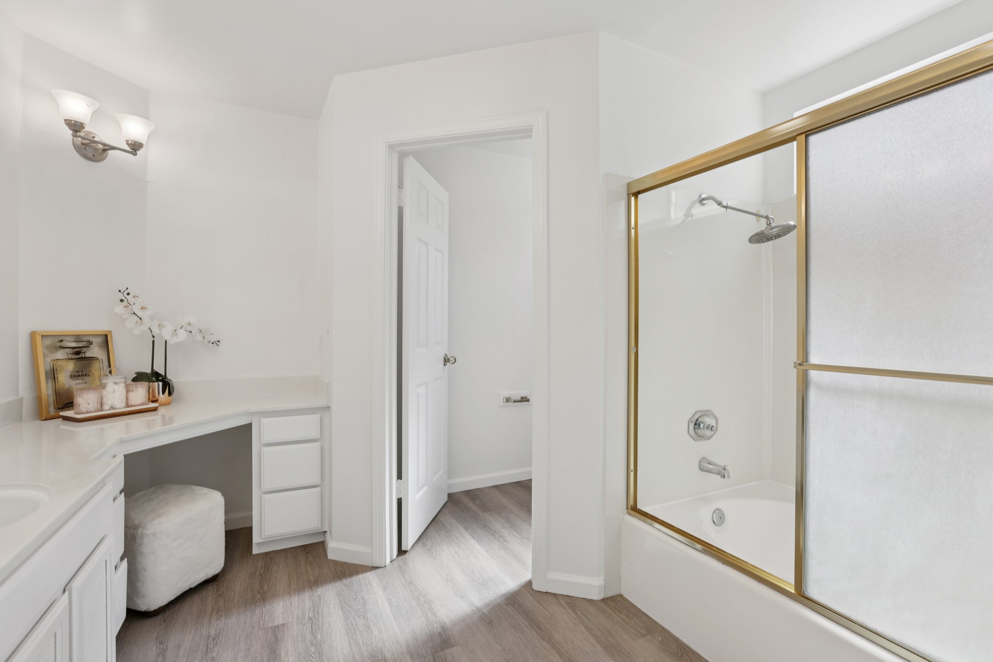 Mockingbird Pl-S1004-027.jpg