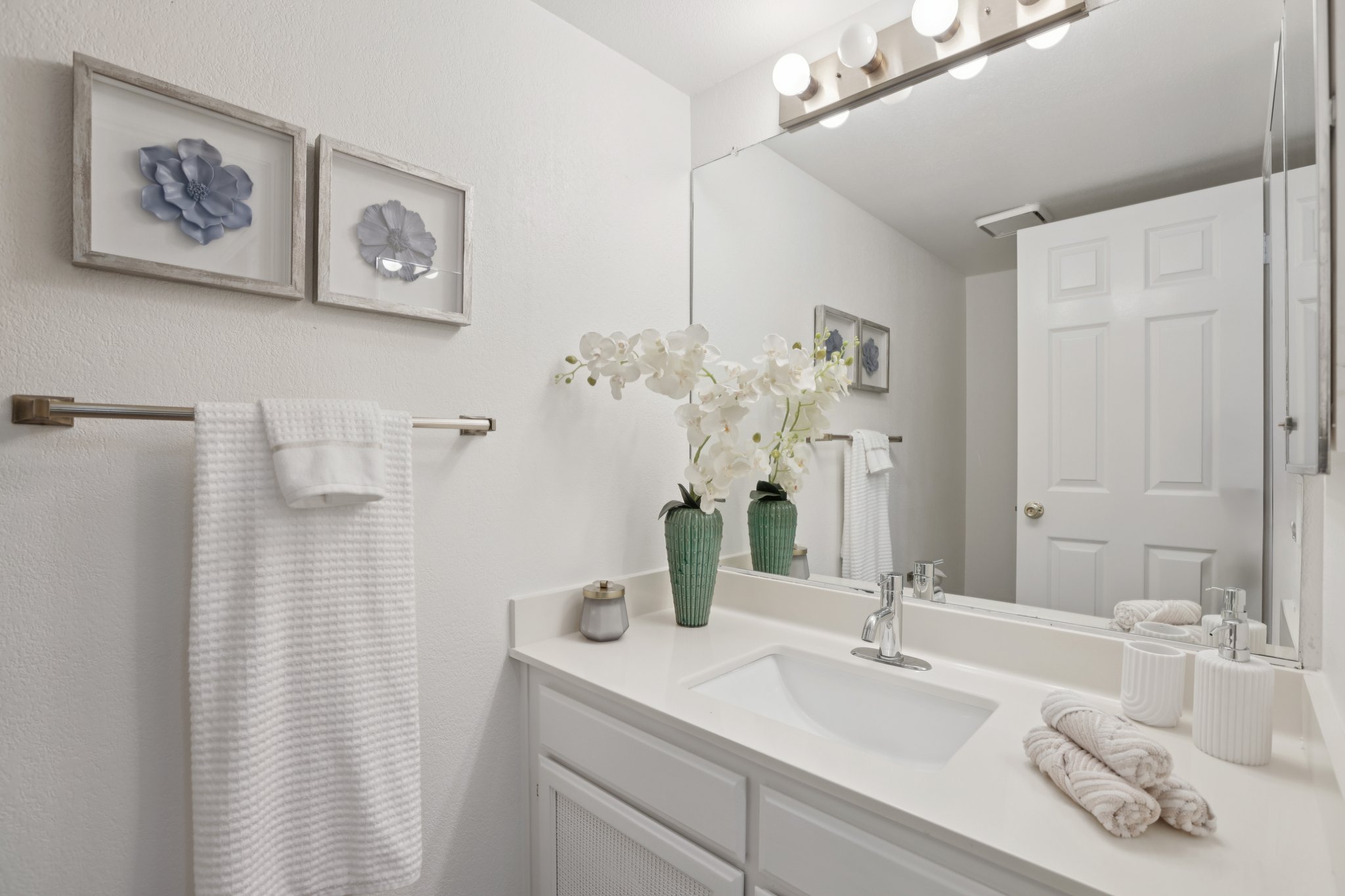 Mockingbird Pl-S1004-028.jpg