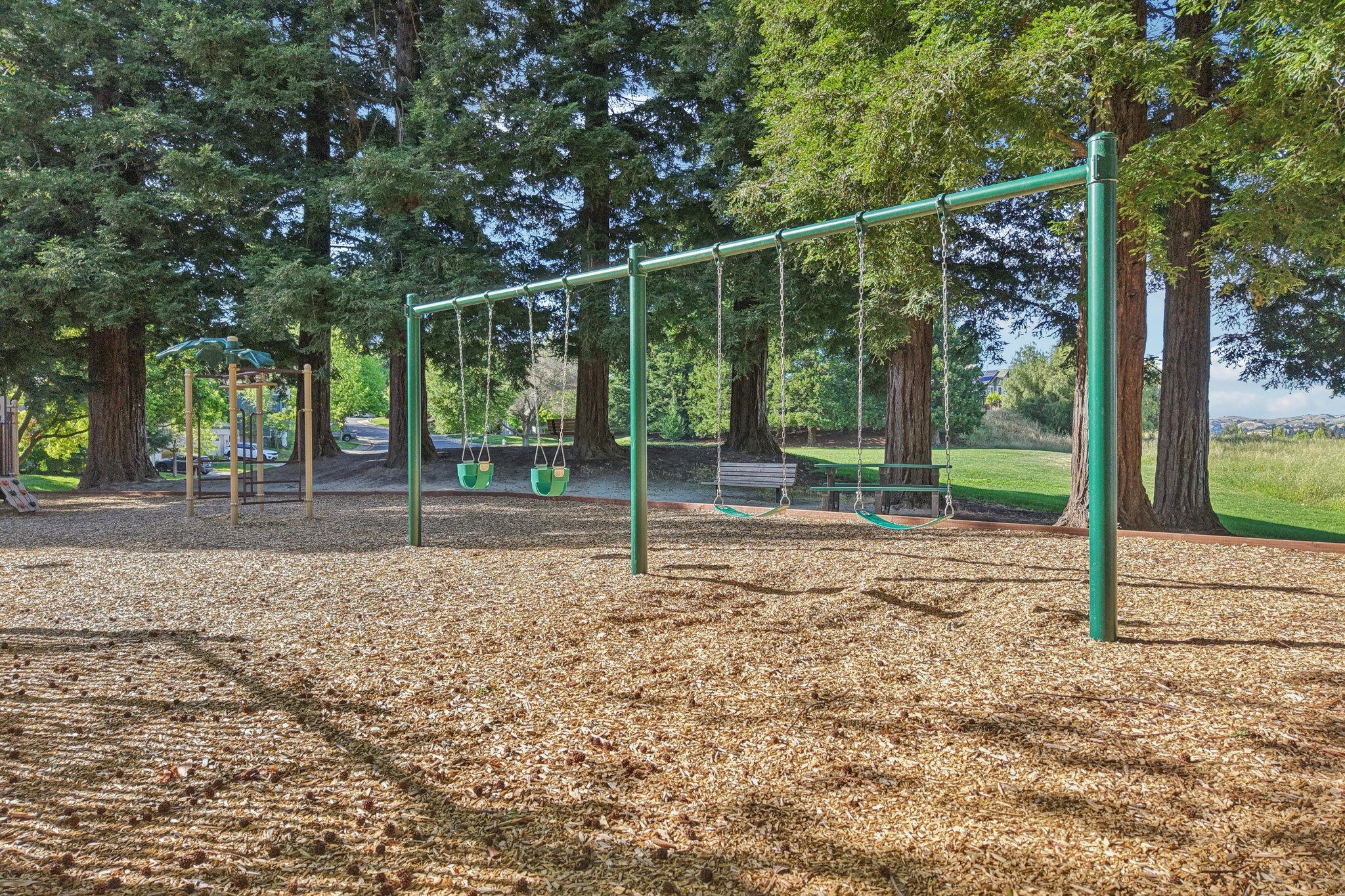 Mockingbird Pl-1004-915.jpg