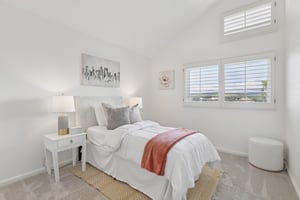 Mockingbird Pl-S1004-016.jpg