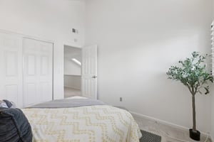 Mockingbird Pl-S1004-020.jpg