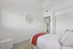 Mockingbird Pl-S1004-022.jpg