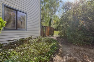 Mockingbird Pl-S1004-037.jpg