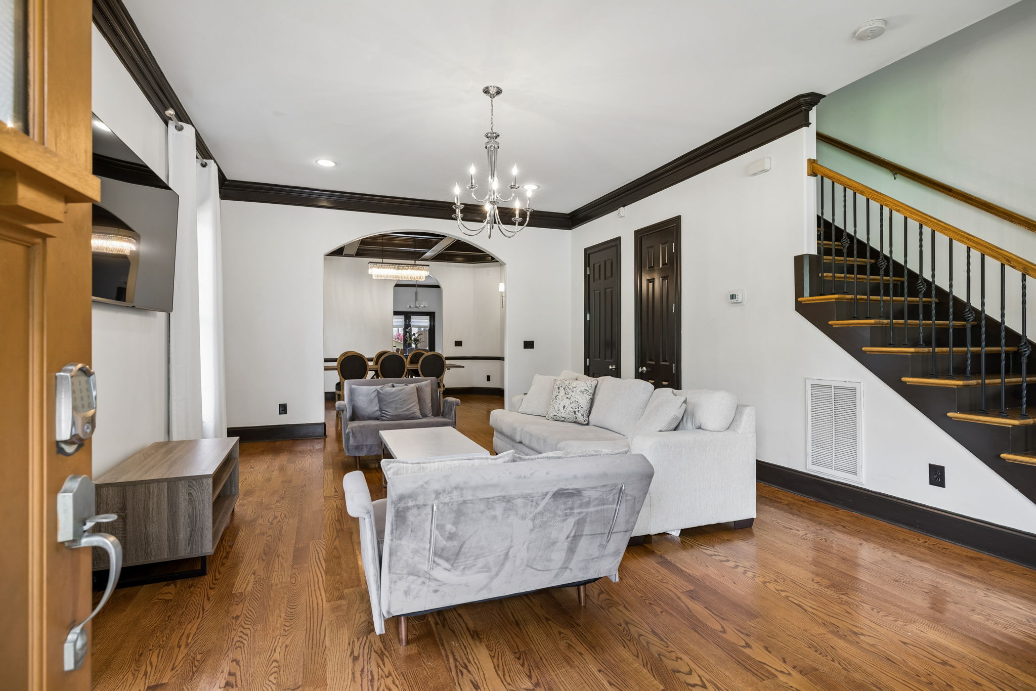  Photo 137