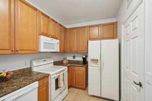 Concordia Lake Cir 1508-S0904-016.jpg