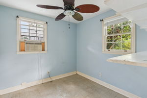 Bedroom/Office