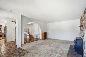 010_F8_1825 Mayfair Pl