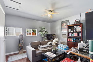 025_F8_1825 Mayfair Pl