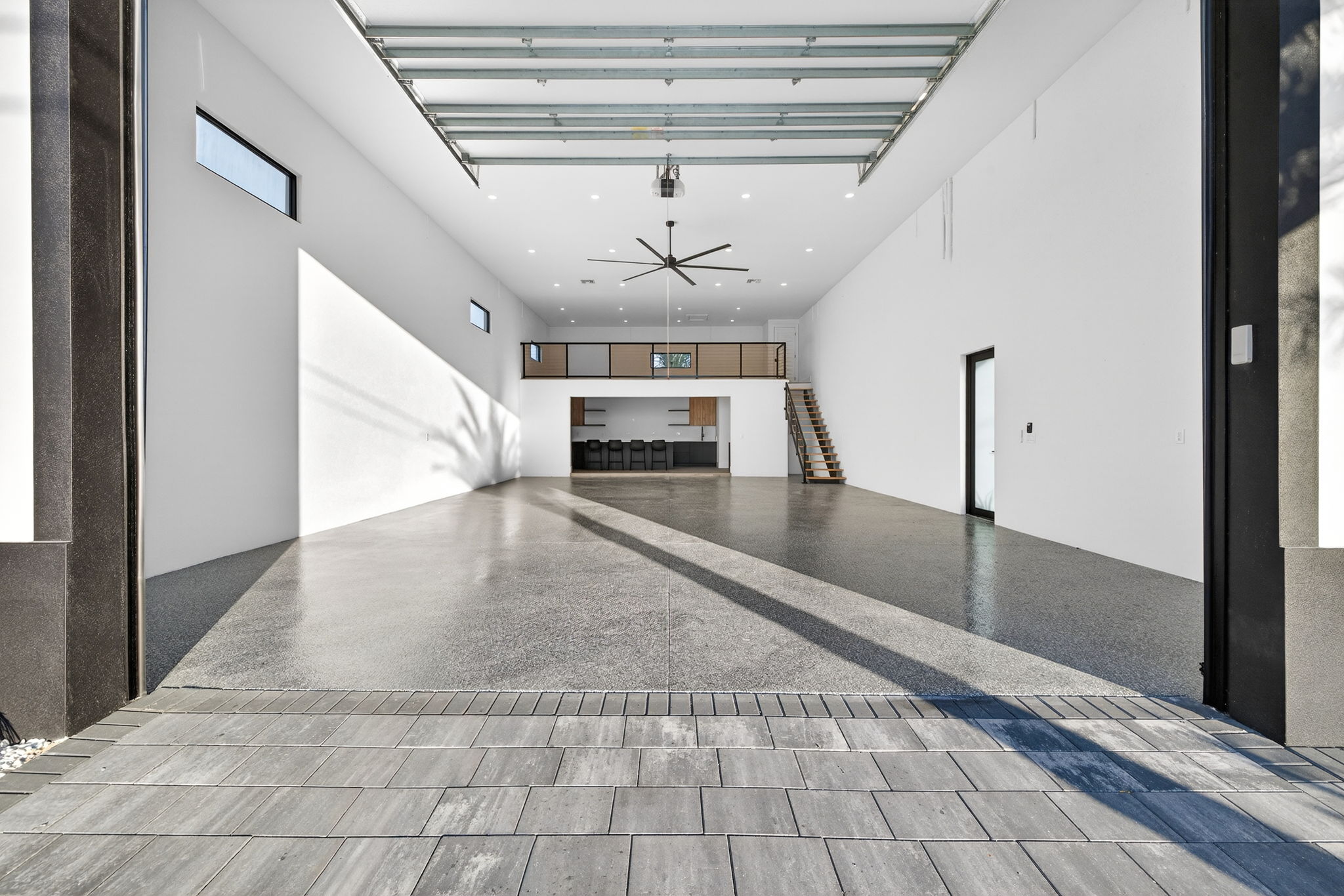 RS - Garage 1 - 3 of 3