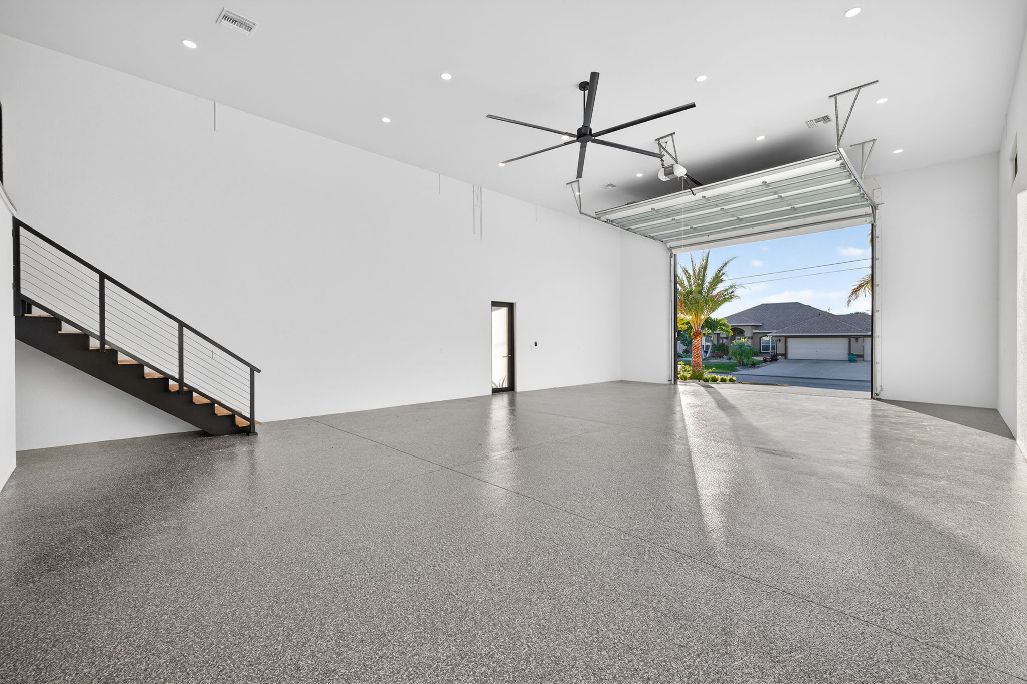 RS - Garage 1 - 1 of 3