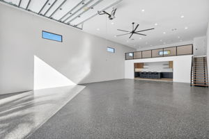 Garage 2 - Virtual Staging