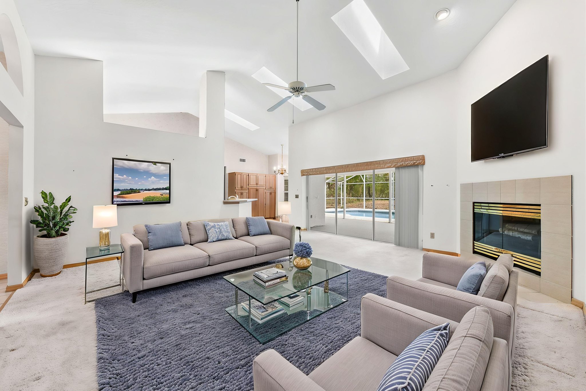 DSC_3589 virtually staged.jpeg