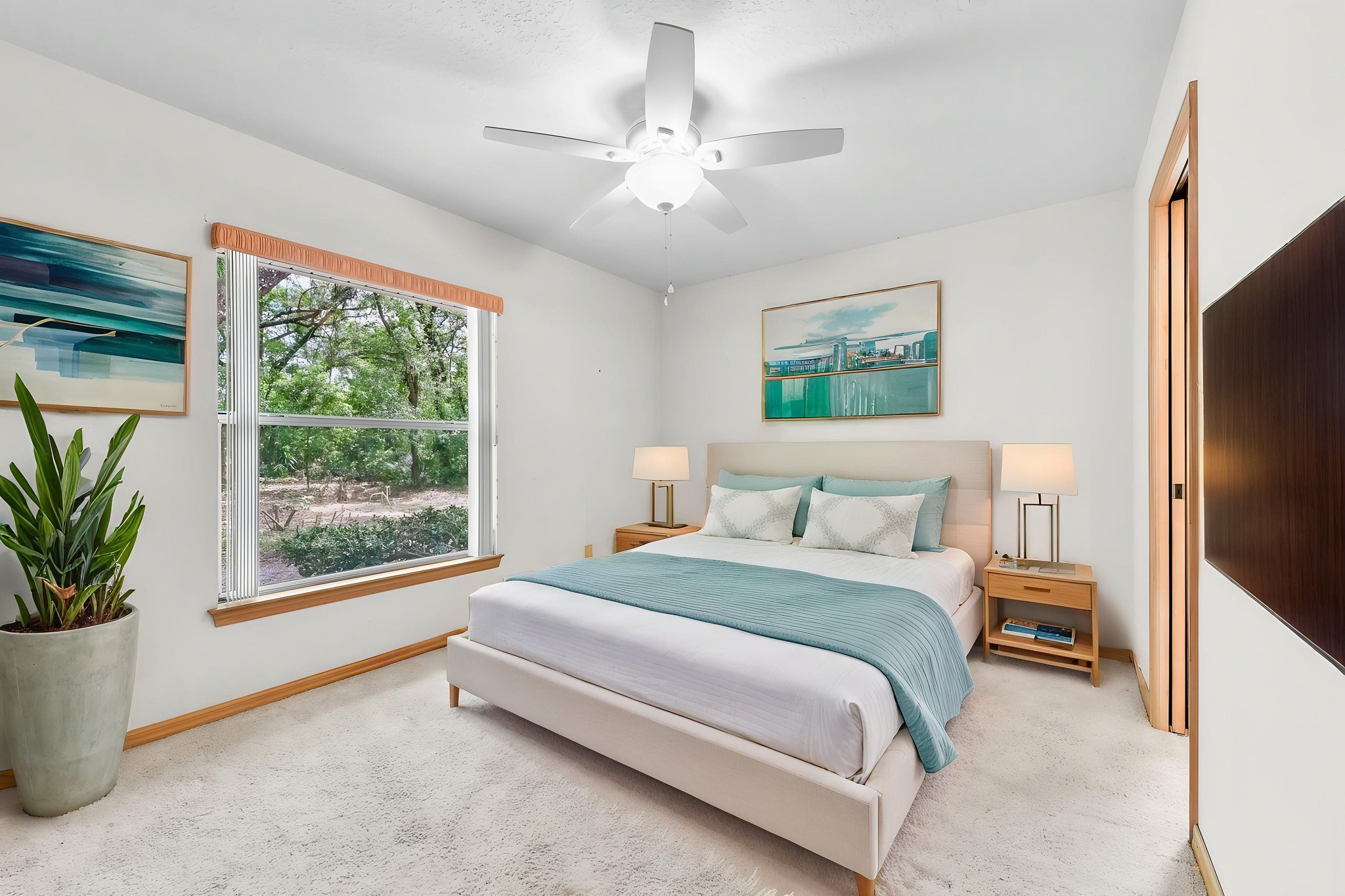 DSC_3684 virtually staged.jpeg