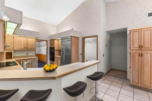 DSC_3394 virtually staged.jpeg