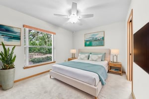 DSC_3684 virtually staged.jpeg