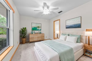 DSC_3299 virtually staged.jpeg