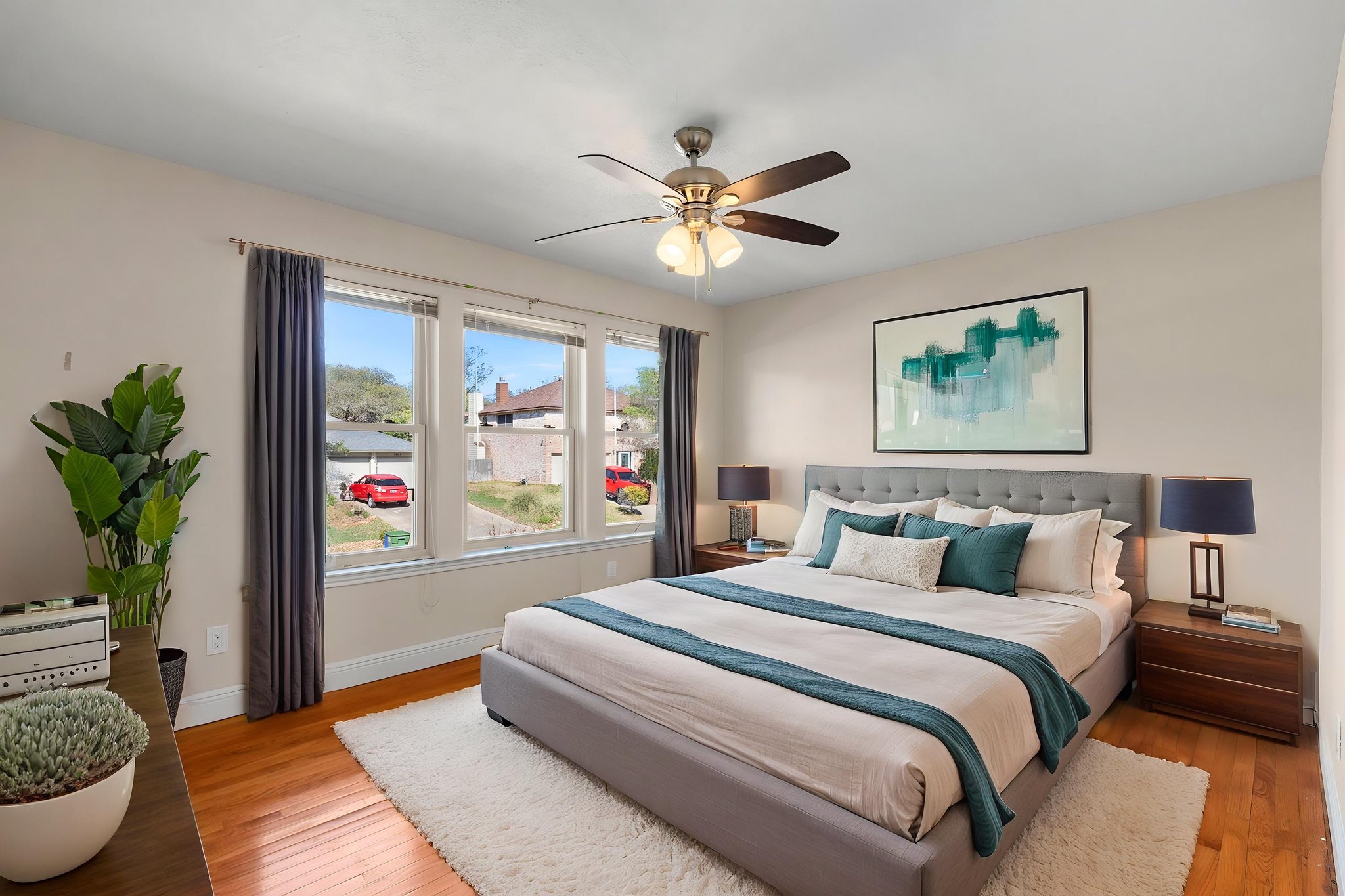 DSC05213 virtually staged.jpeg