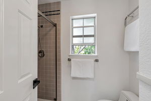 047_1826 Park Vista Cir