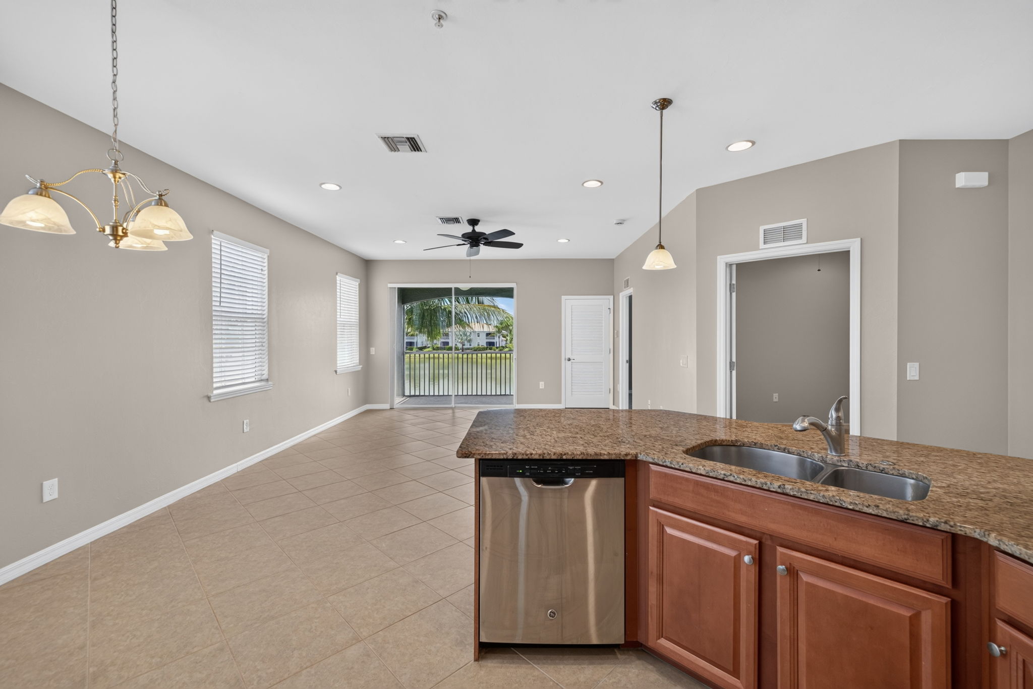 Kitchen 4 of 4
