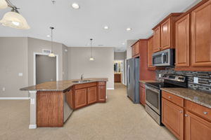 Kitchen 2 of 4