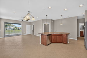 Kitchen 3 of 4