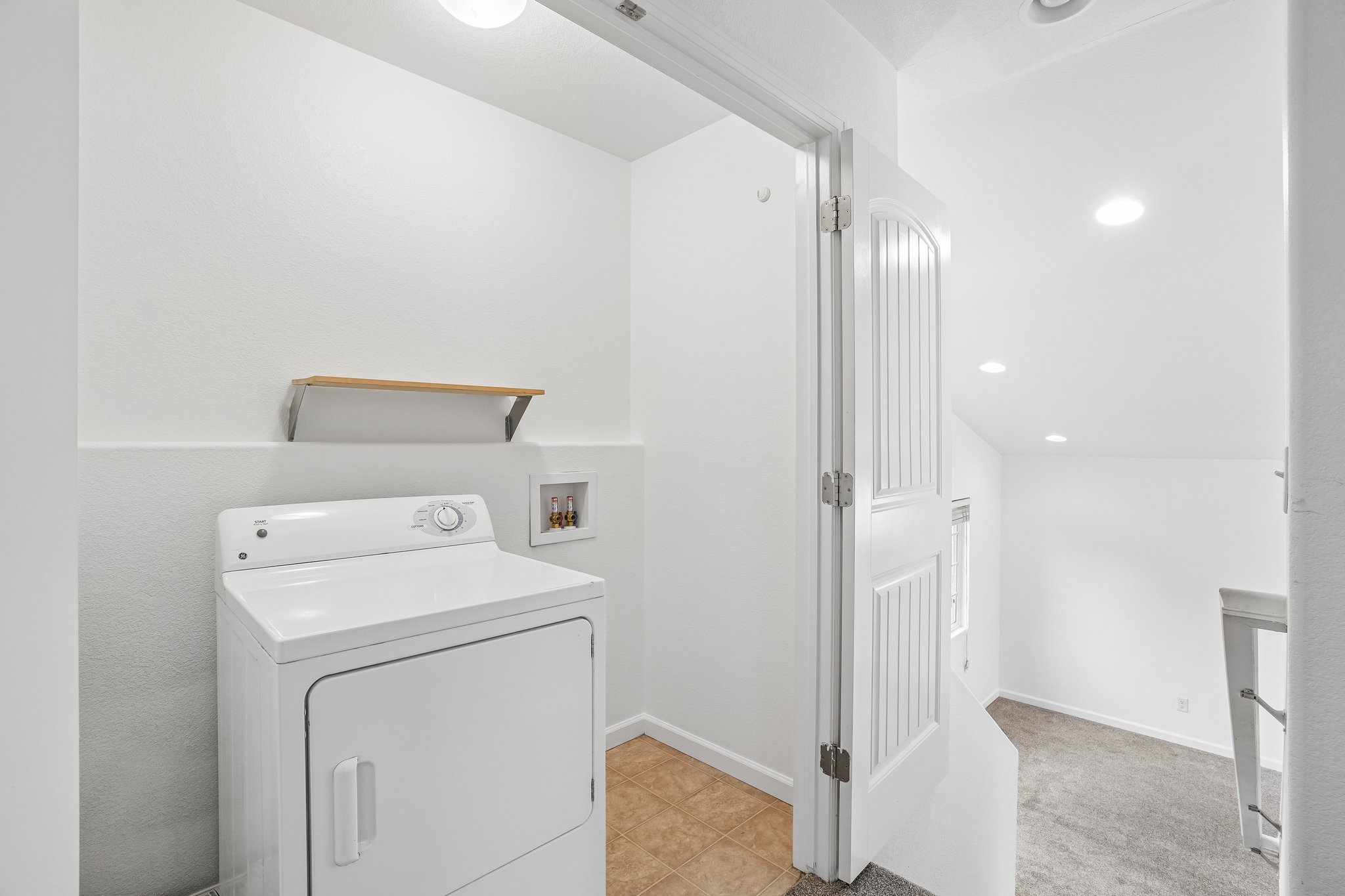 E 11th St-S2909-017.jpg