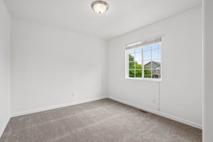 E 11th St-S2909-019.jpg