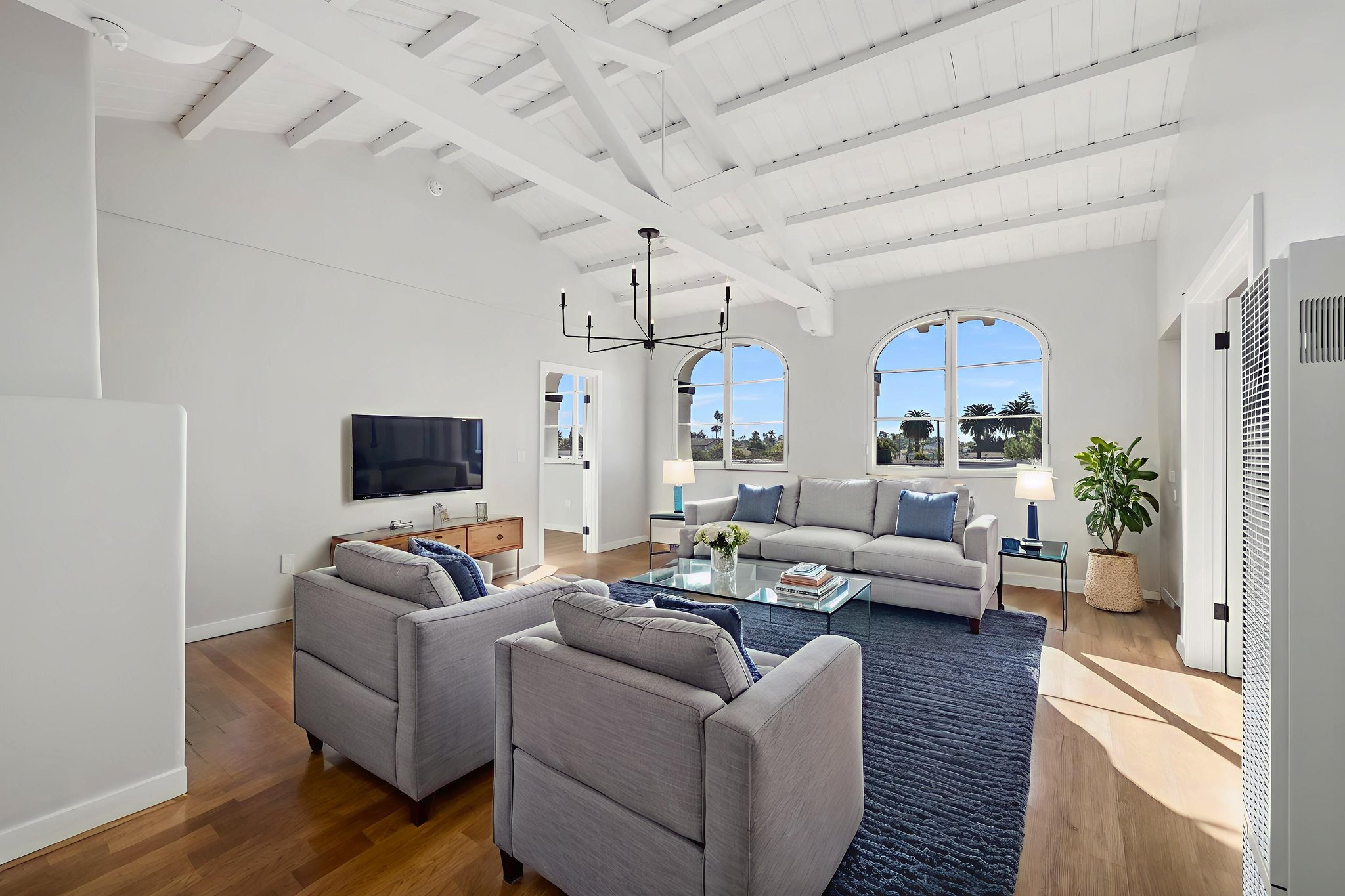 IMG_3088 virtually staged.jpeg