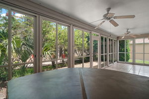 Enclosed Lanai with Hot Tub
