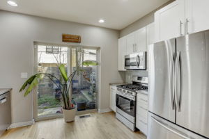 Latona St-015