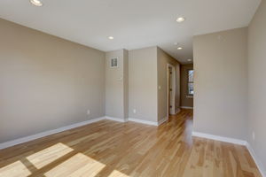 Latona St-028