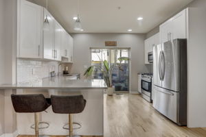 Latona St-011
