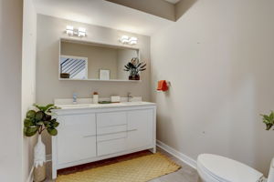 Latona St-021