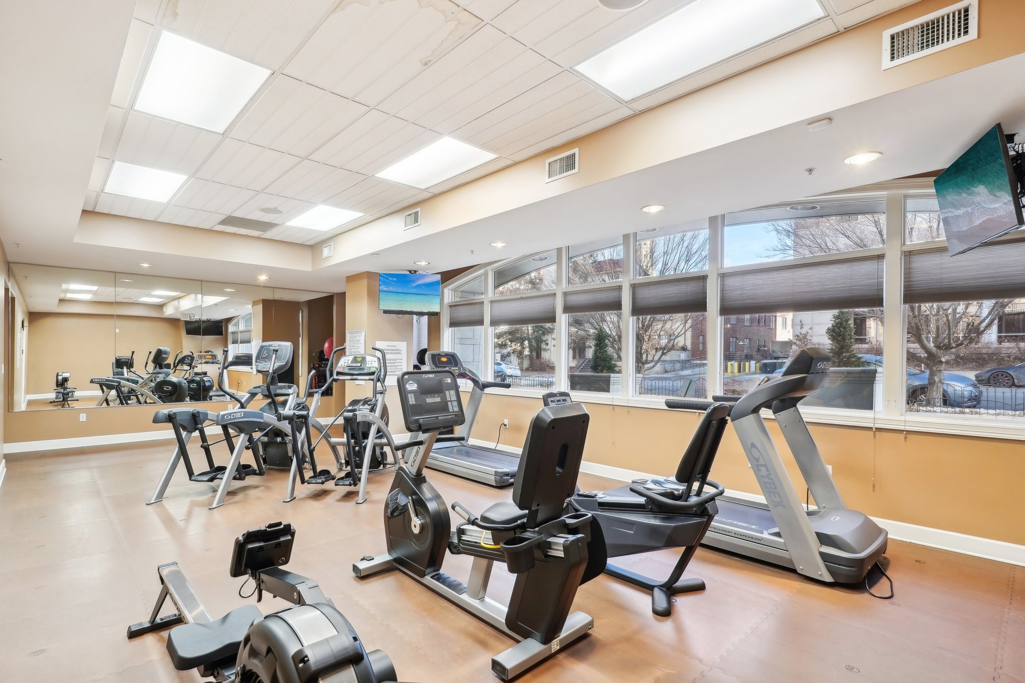 101920 - 1827 N Grant St 502, Denver, CO 80203-041.jpg