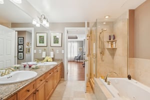 101920 - 1827 N Grant St 502, Denver, CO 80203-032.jpg