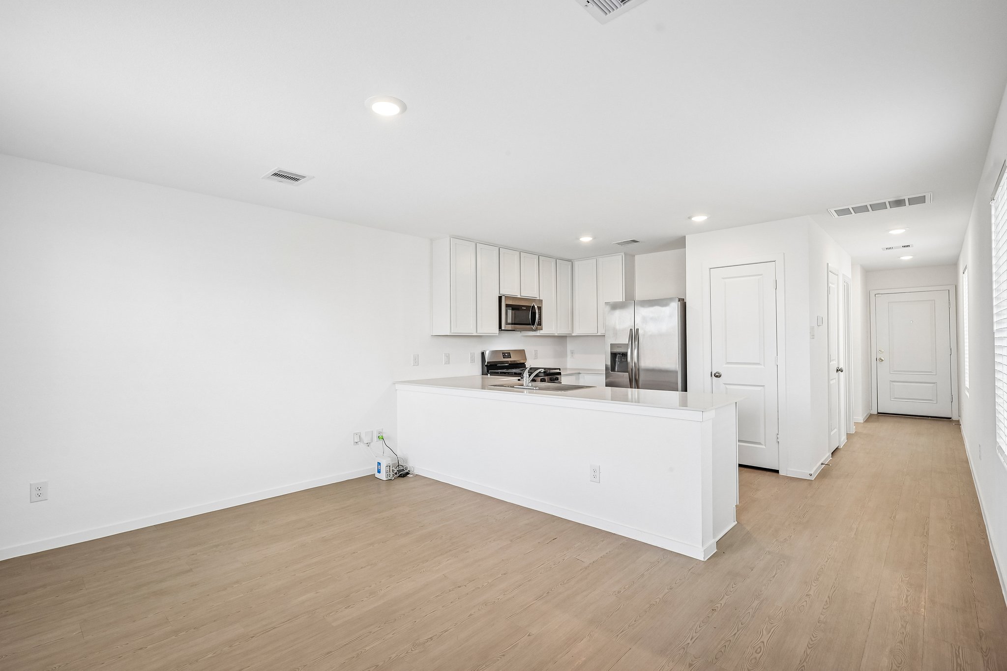 Via Aurelia Dr-S2110-009.jpg