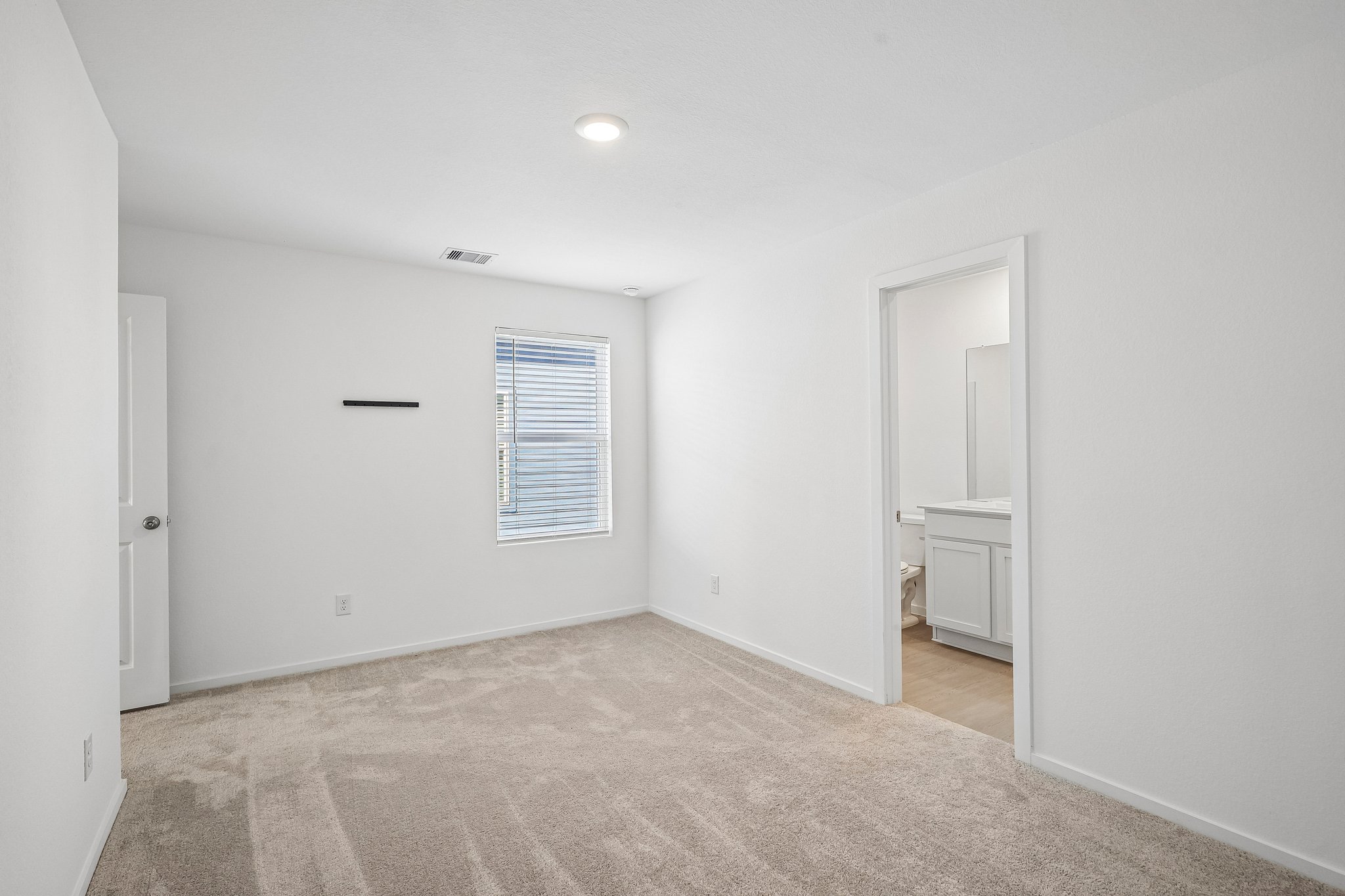 Via Aurelia Dr-S2110-018.jpg