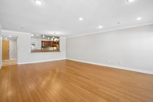 Glendon Ave-S0810-007.jpg