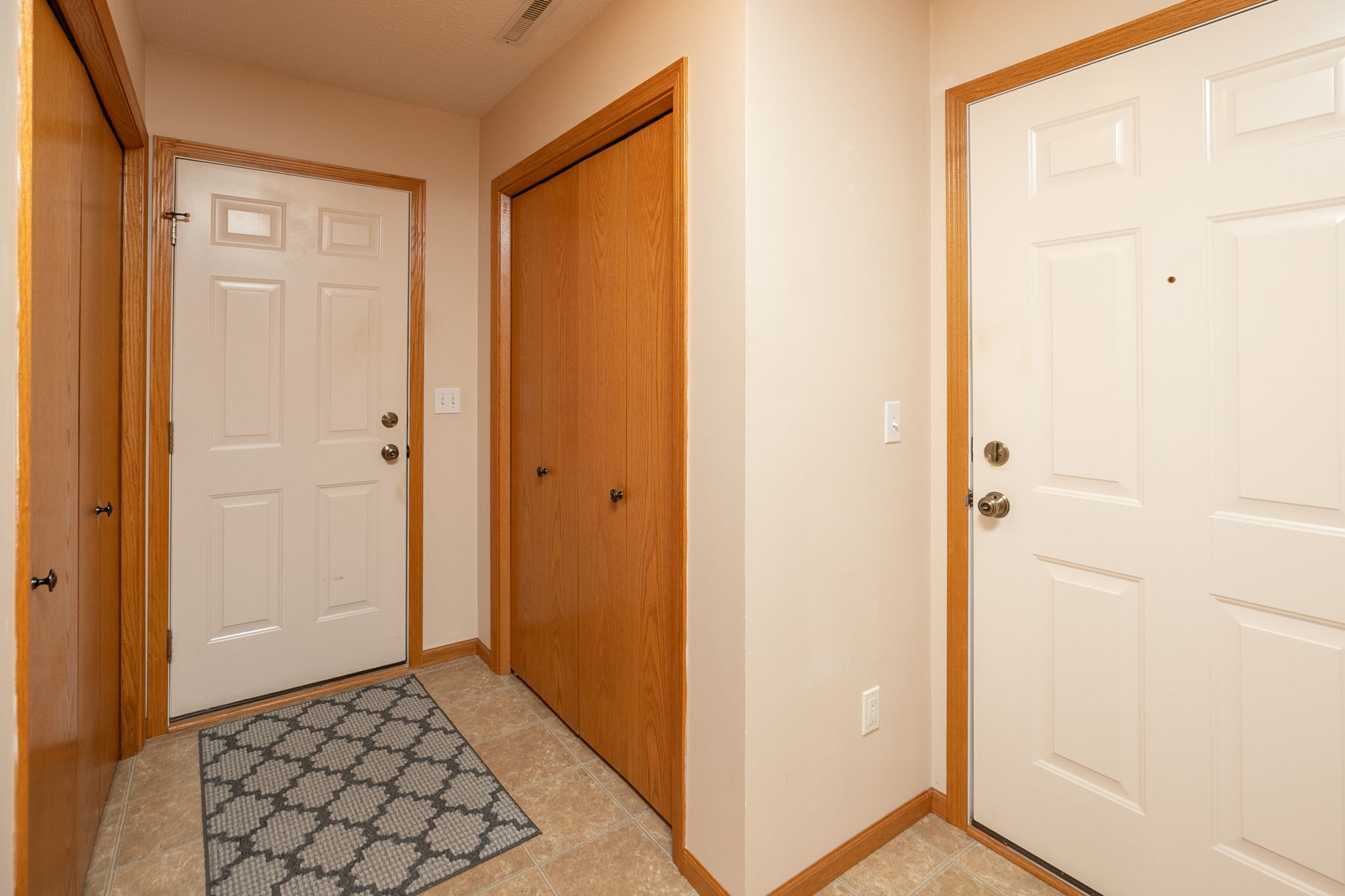 17-Foyer
