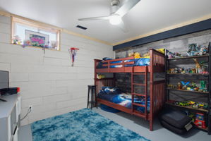  Photo 31