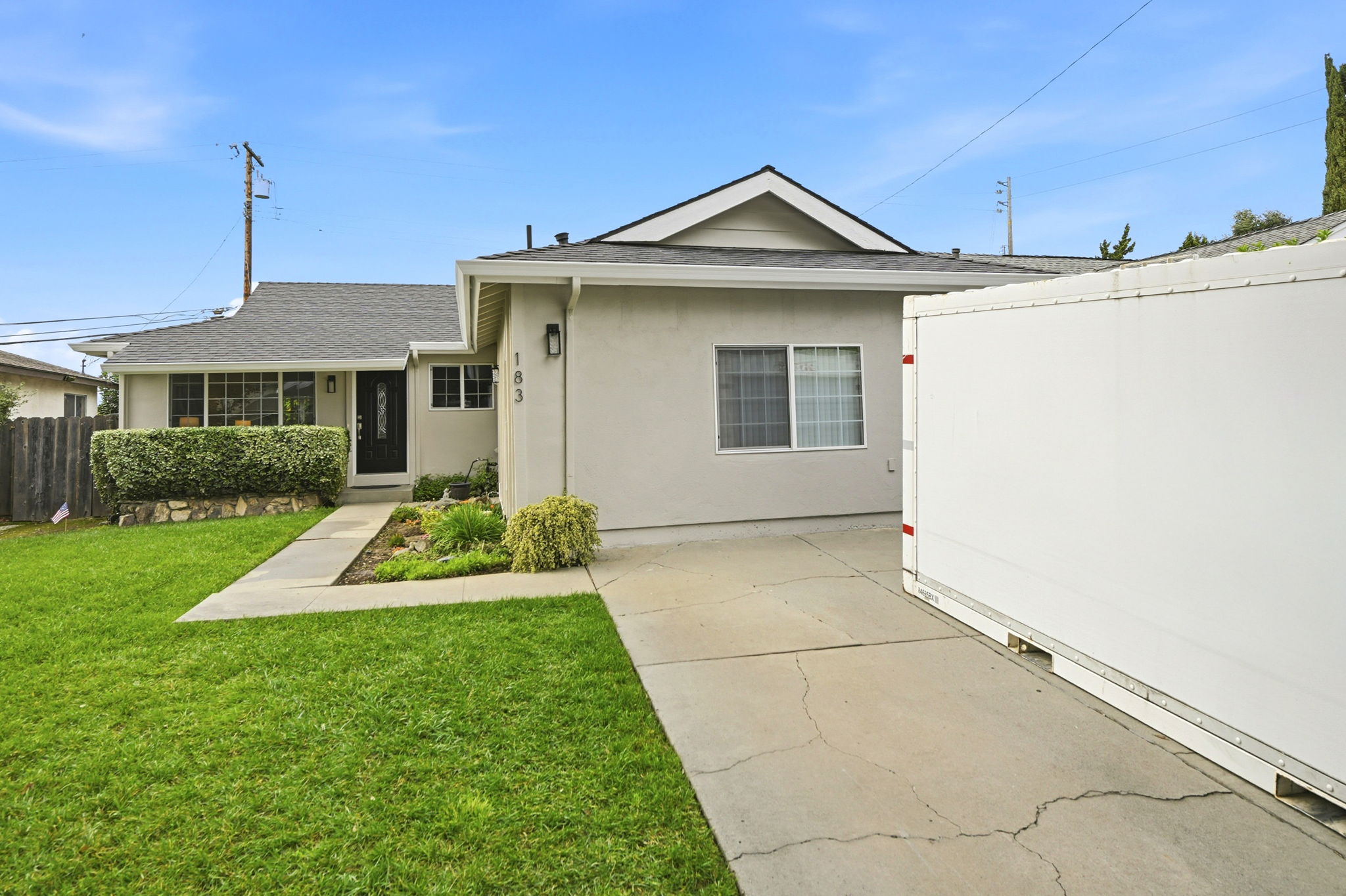 001_f8_183 Benbow Ave