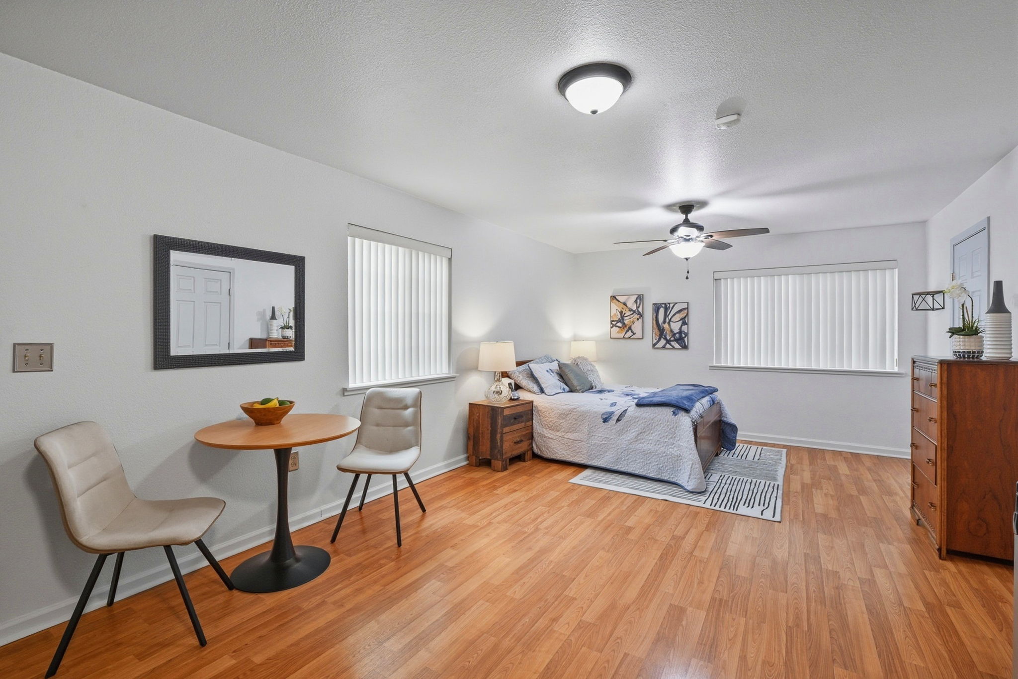 022_f8_183 Benbow Ave