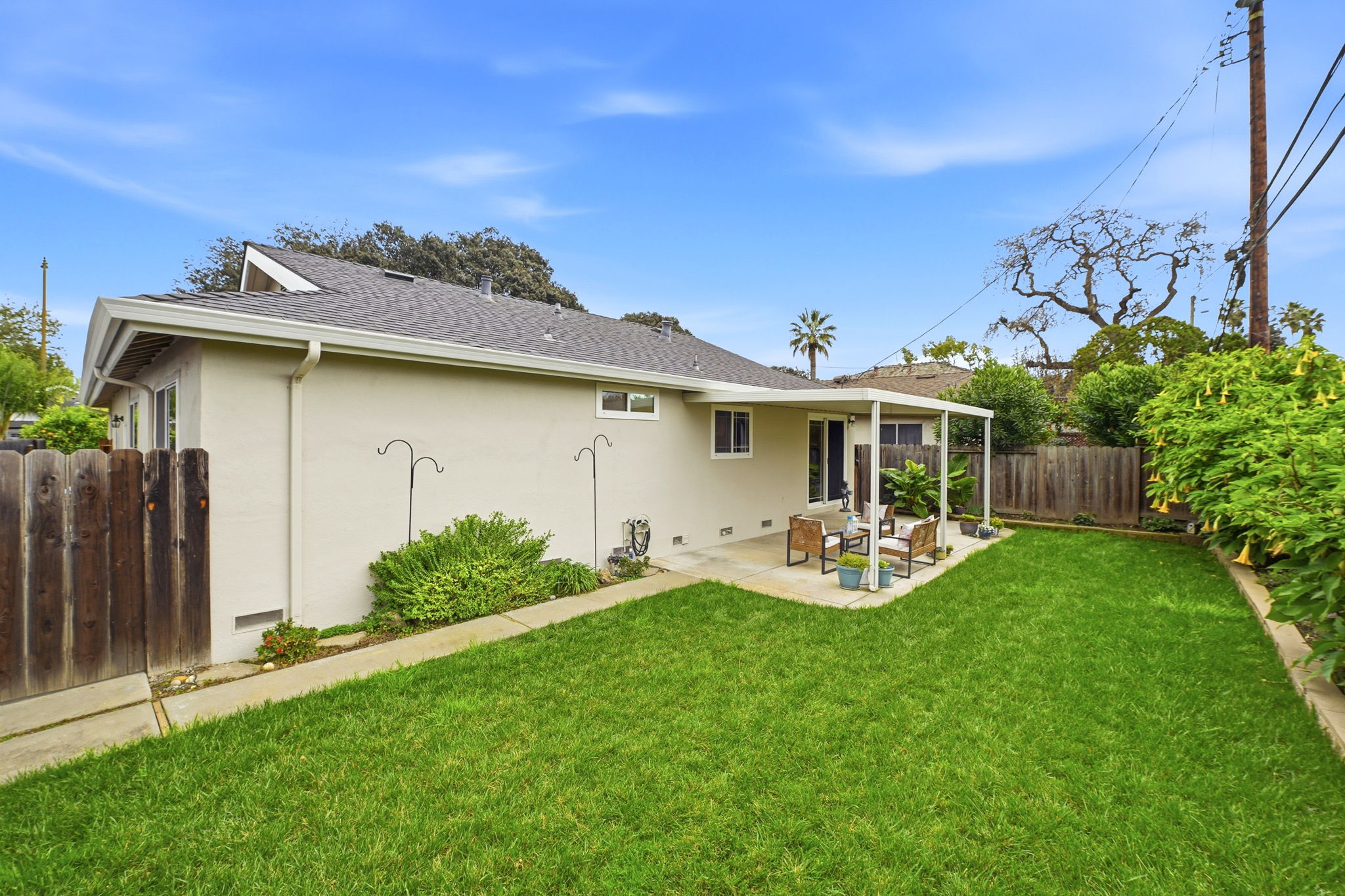 042_f8_183 Benbow Ave